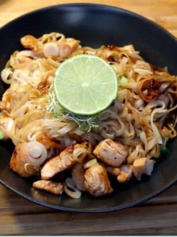 Best one pan teriyaki noodles recipe with salmon.