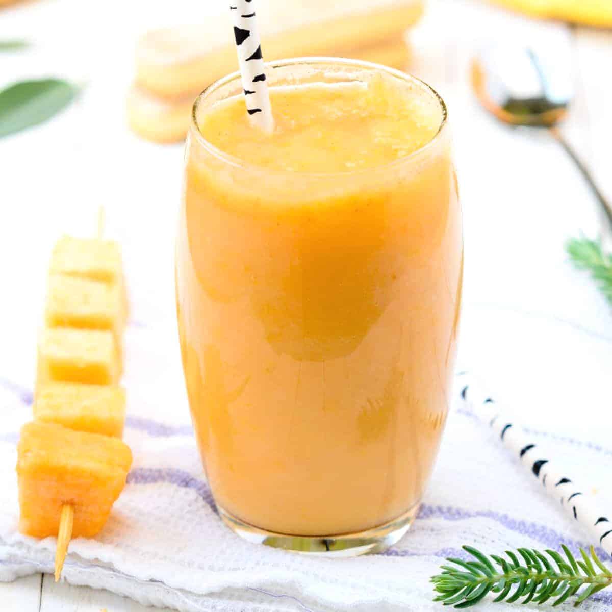 How to Make Bugs Bunny Carrot Juice Immune-Boosting Smoothie, a kid friendly smoothie recipe.