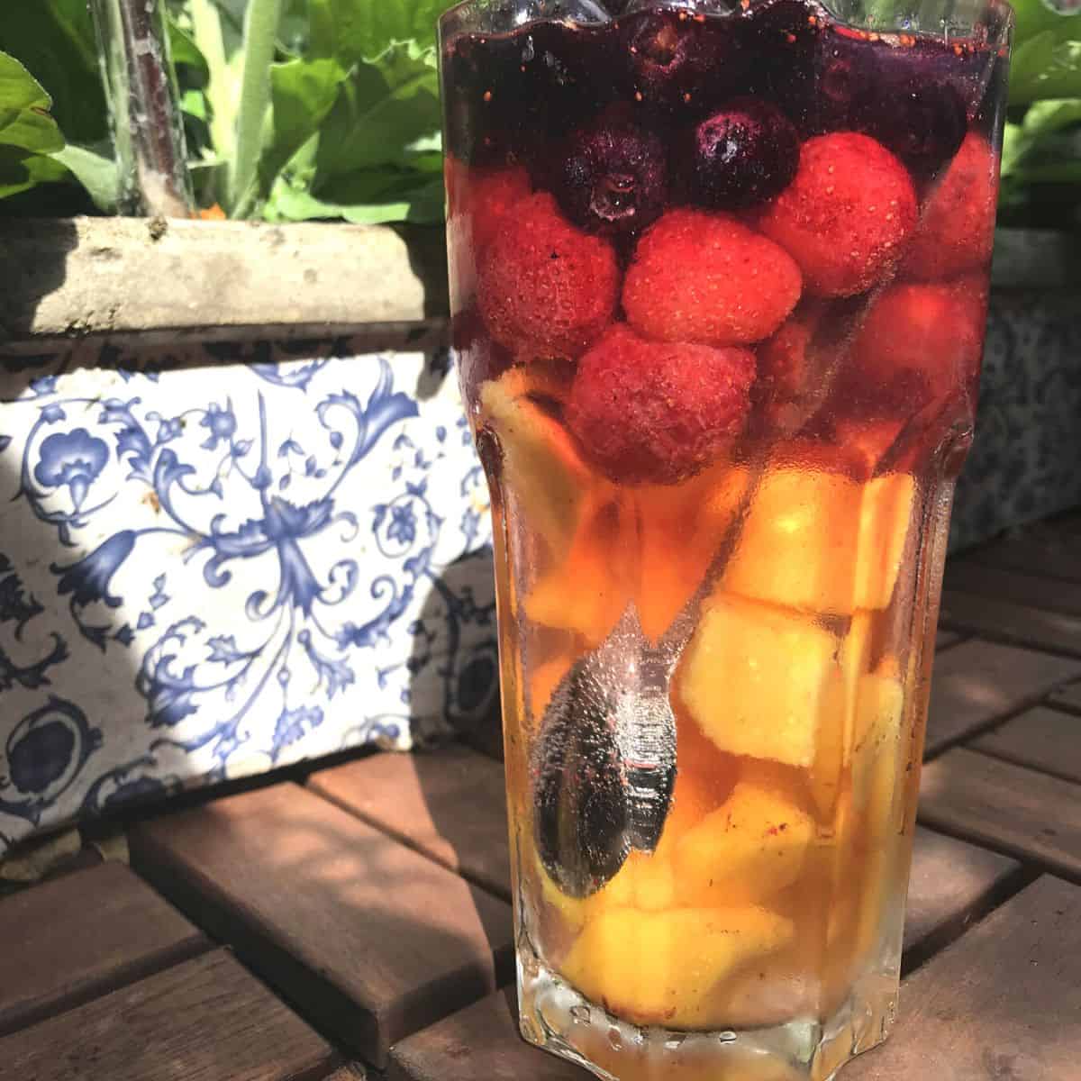 mango raspberry infused water recipe