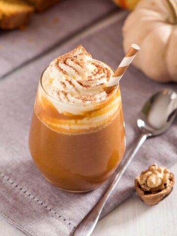 Easy to Make Gut Healthy Pumpkin Spice Latte Smoothie recipe