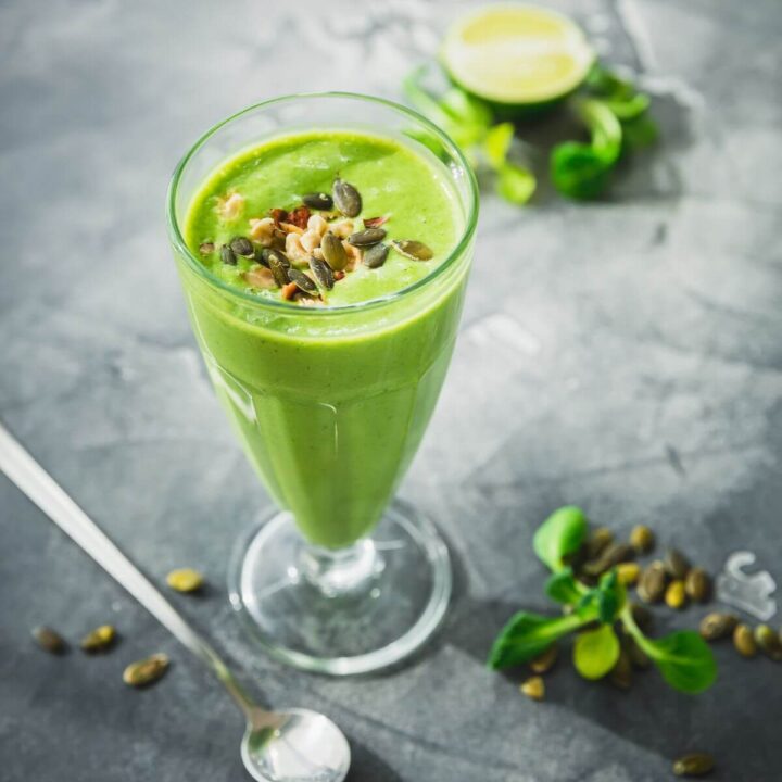 Spinach and pumpkin seed power smoothie recipe